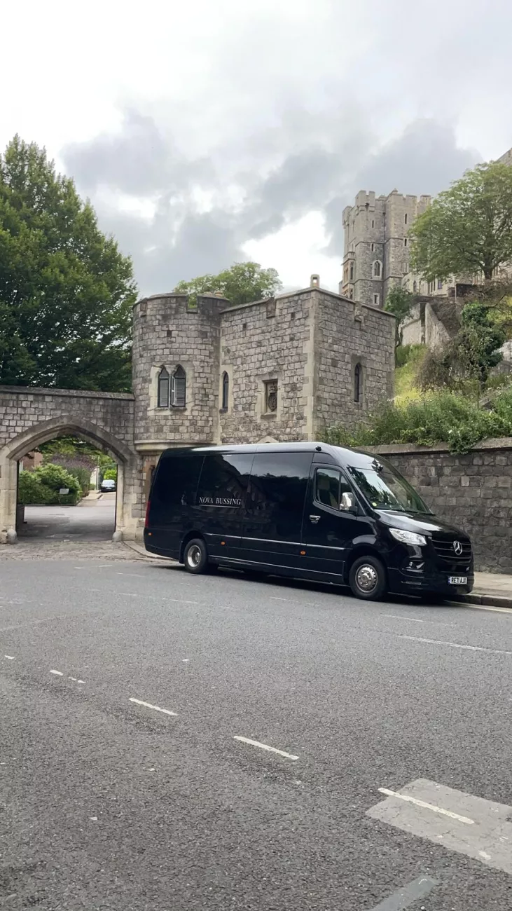 minibus hire